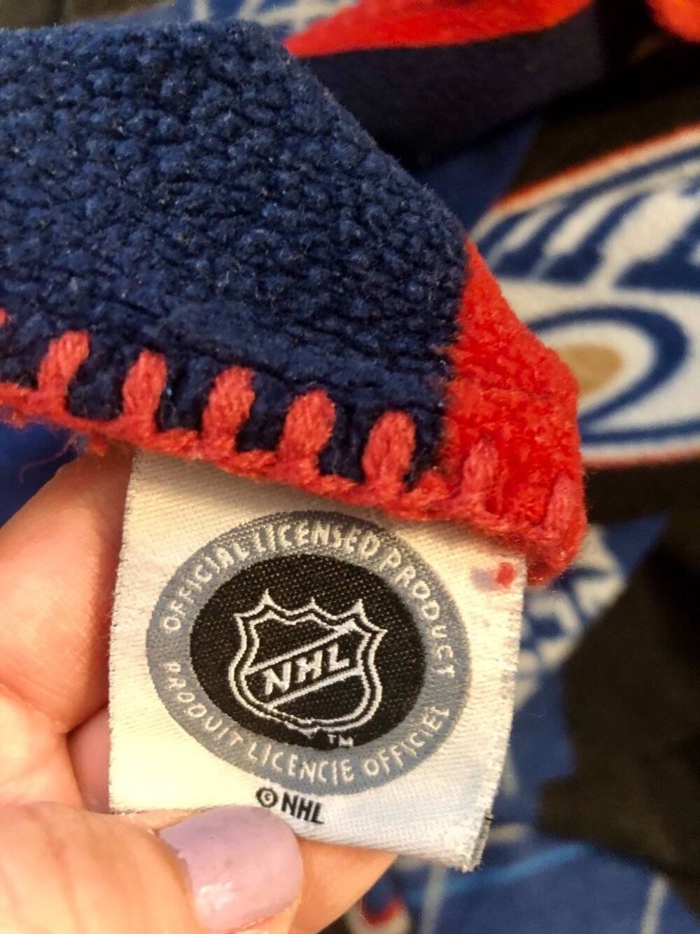 Vintage NHL Fleece Throw Canadian Teams Blanket Nemcor Rare 90s/00s Hockey Decor - Picture 5 of 9